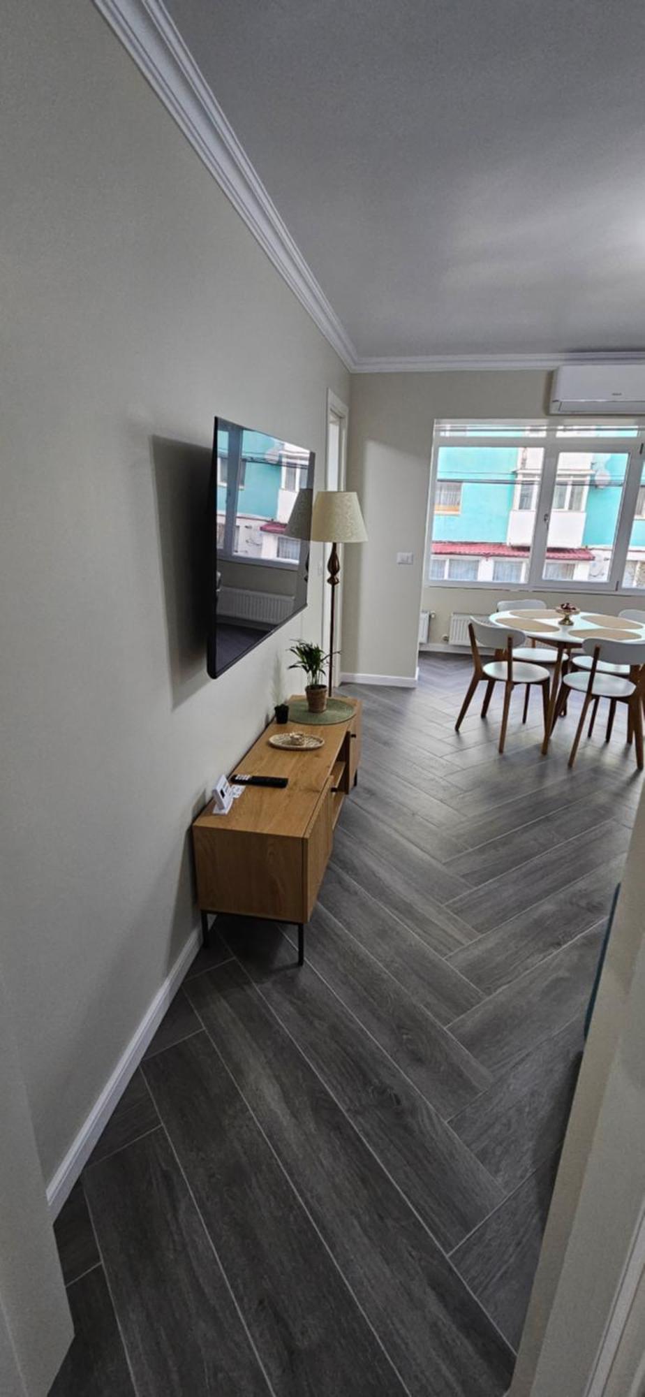 White Rezidence II Apartment Curtea De Arges Bagian luar foto