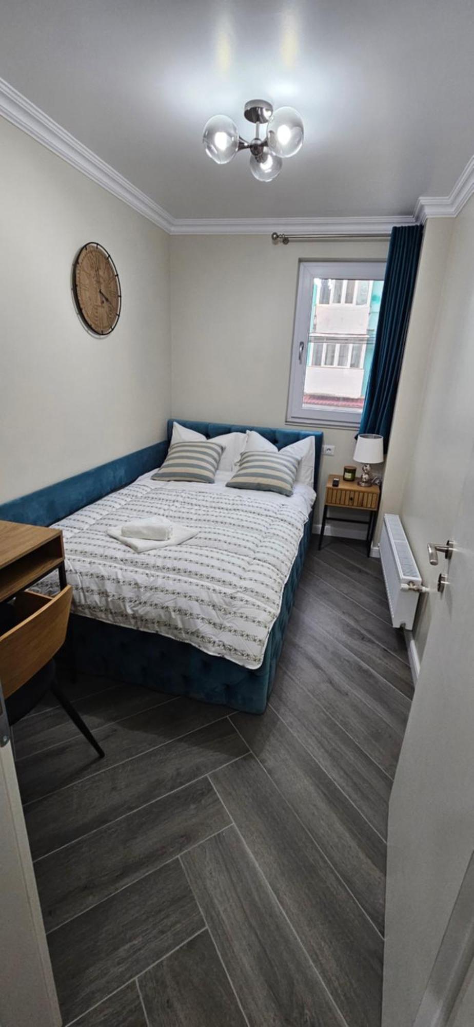 White Rezidence II Apartment Curtea De Arges Bagian luar foto