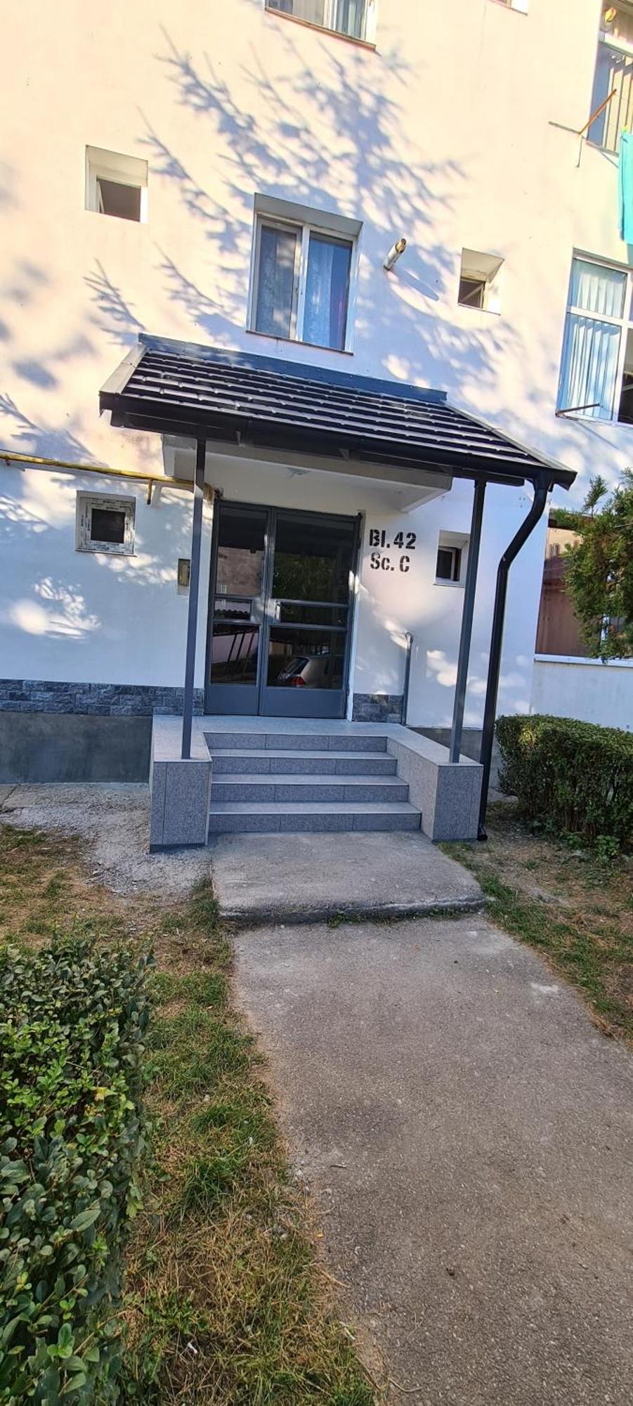White Rezidence II Apartment Curtea De Arges Bagian luar foto