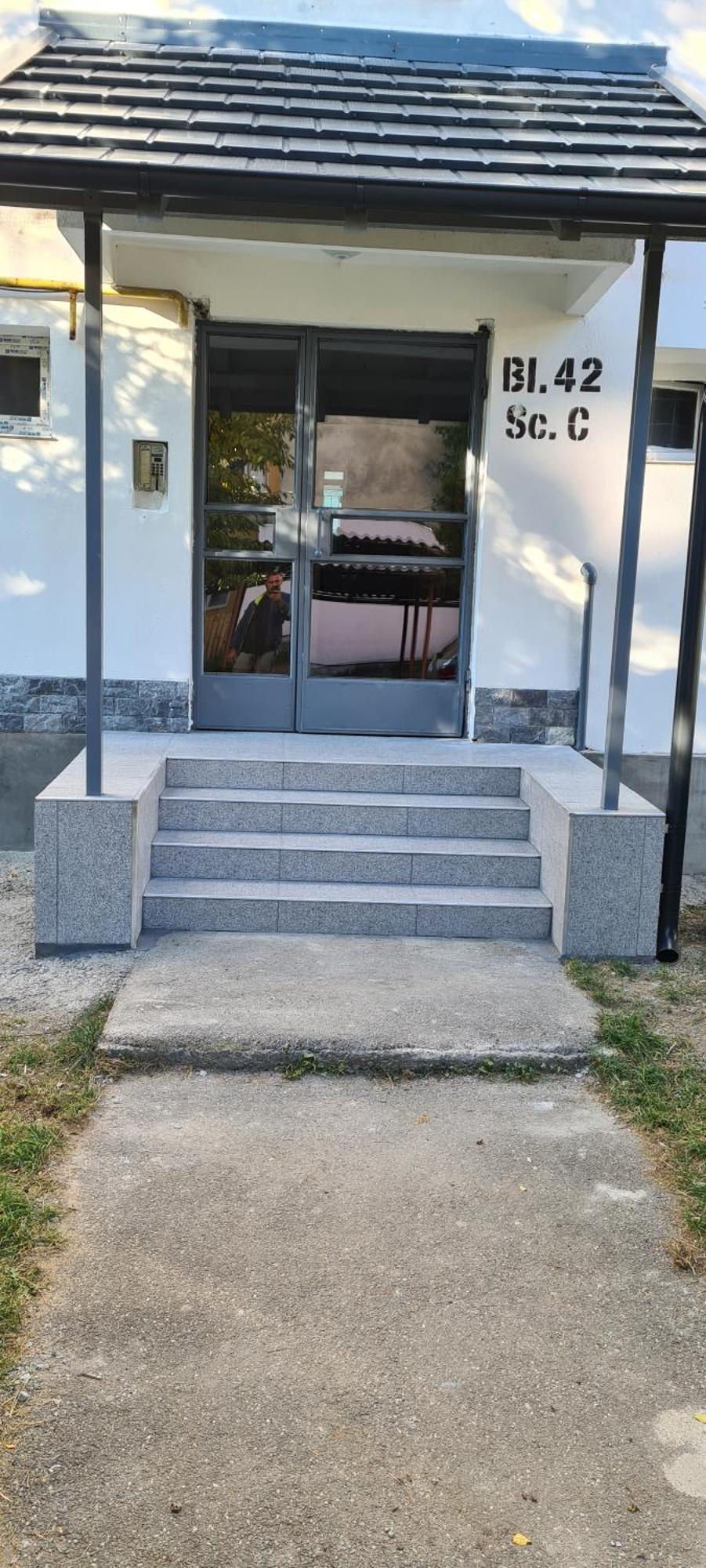 White Rezidence II Apartment Curtea De Arges Bagian luar foto